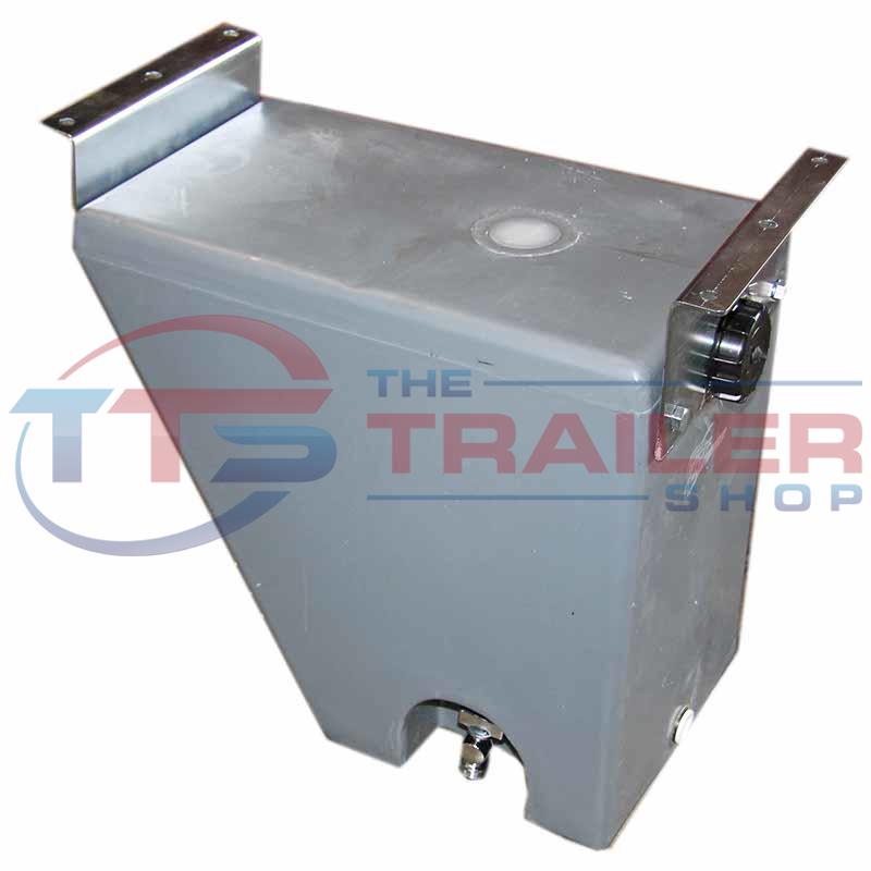 29L Wide Mudguard Poly Water Tank PRV30WB